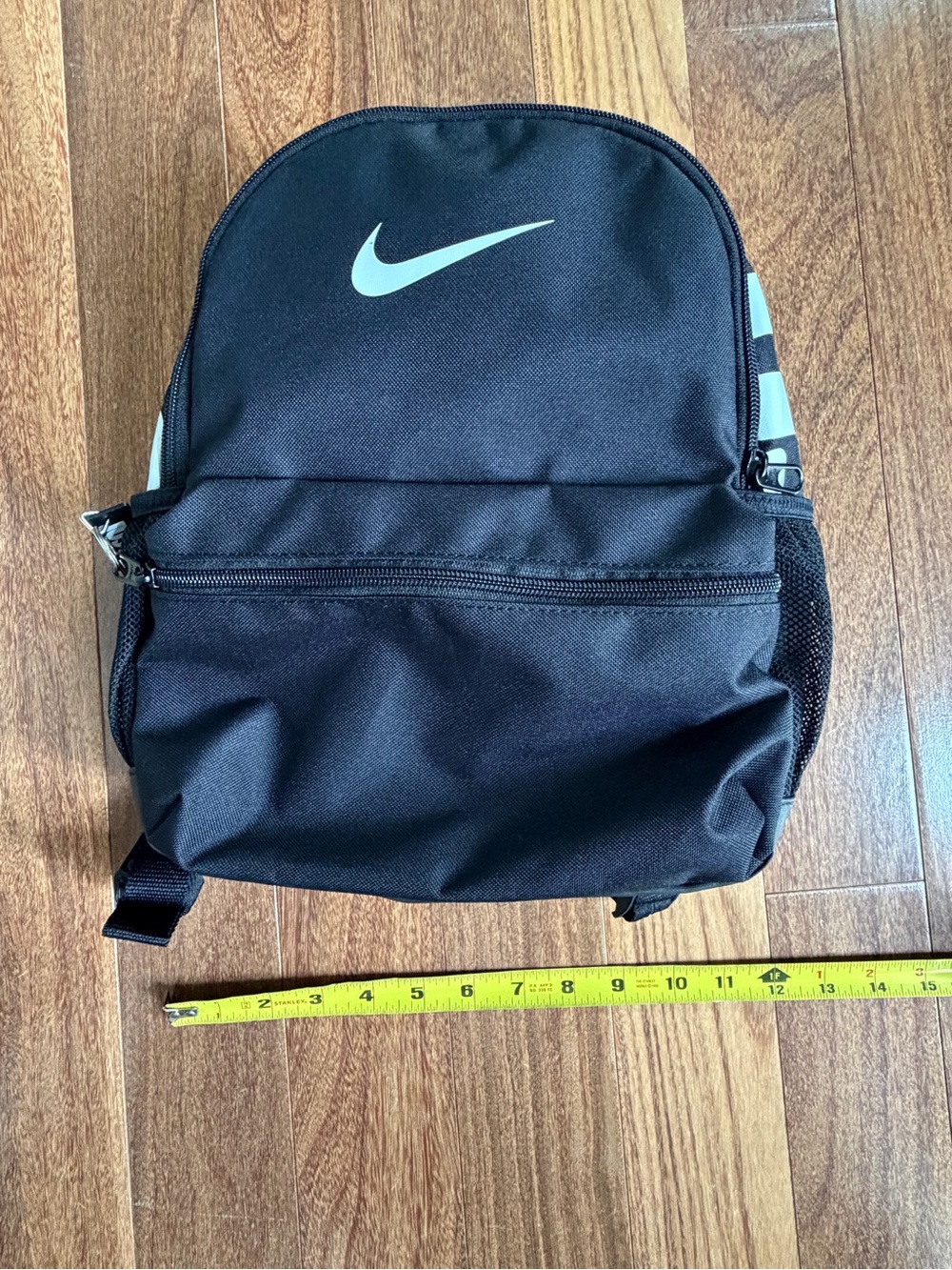 Nike Mini Backpack - Picture 2 of 4